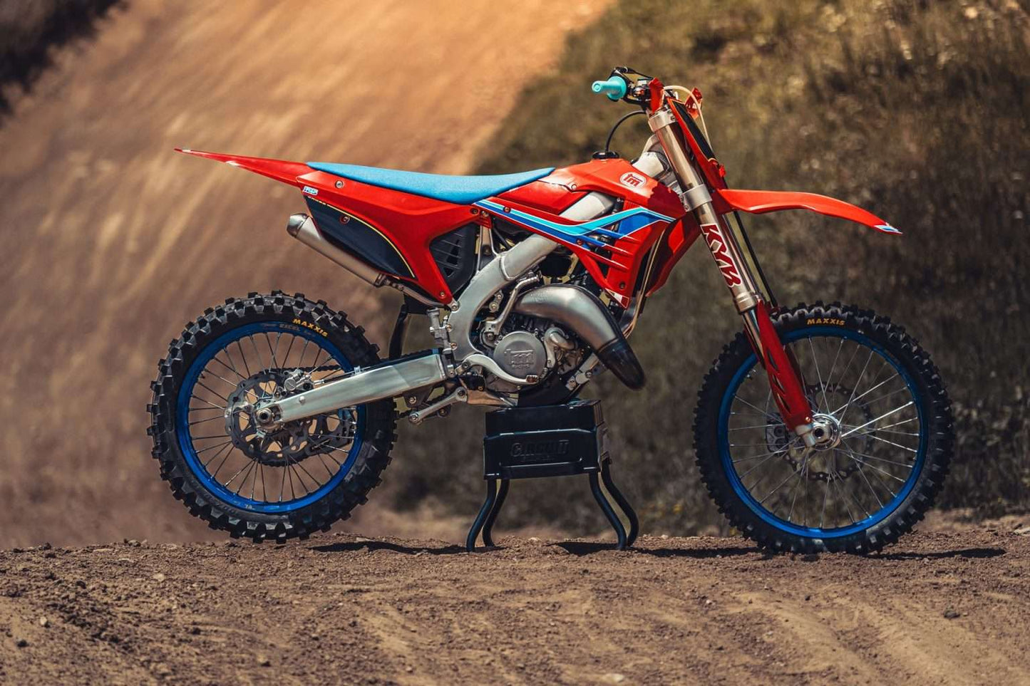 TM 450 FI EN ES Dream Red Edição Limitada